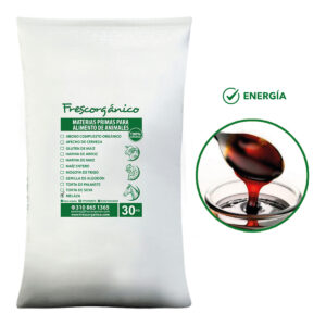 Melaza como suplemento energético natural para alimento de animales de granja, de Frescorgánico en Colombia.